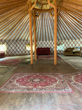 Lade das Bild in den Galerie-Viewer, Ticket Kunst & Yoga Frauen Retreat (30.08 - 01.09.2024)